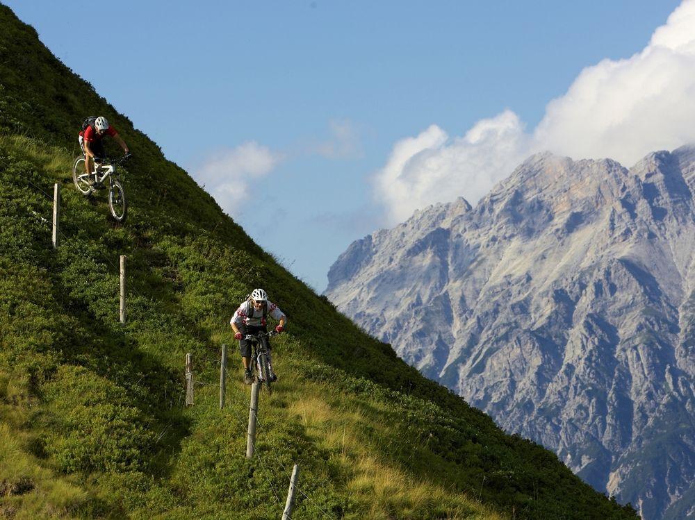 Pension Riedlsperger ザールバッハ・ヒンターグレム エクステリア 写真